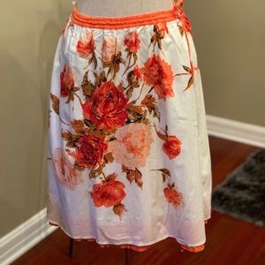 Garnet Hill white cotton skirt w/orange flowers